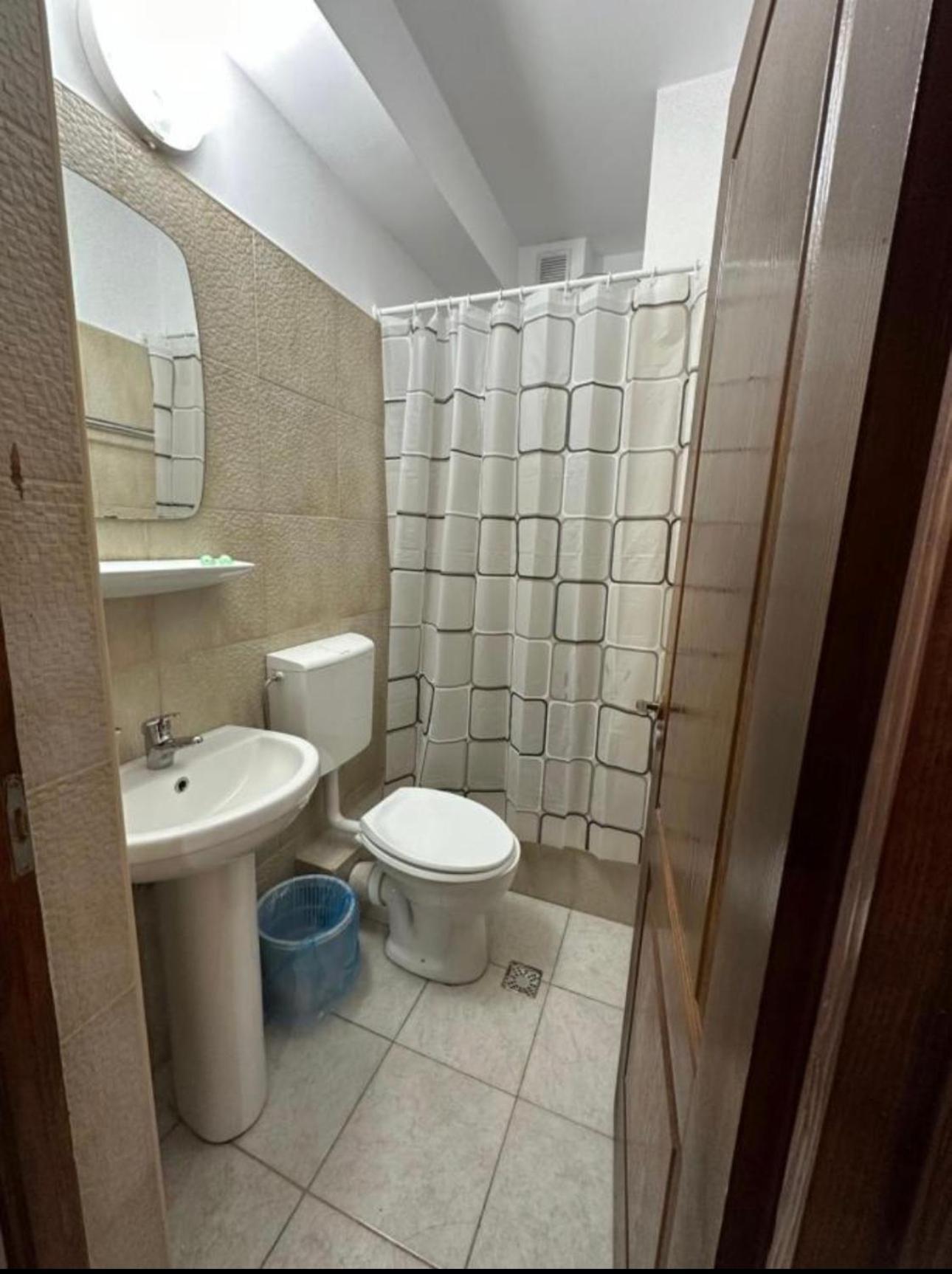 Cazare Arges Mall Piteşti Exteriör bild